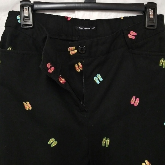 Counterparts Black Multicolored Flip Flop Print Mid Rise Straight Leg Ankle Pant - Picture 3 of 6